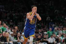 I Golden State Warriors vincono di nuovo dopo quattro anni